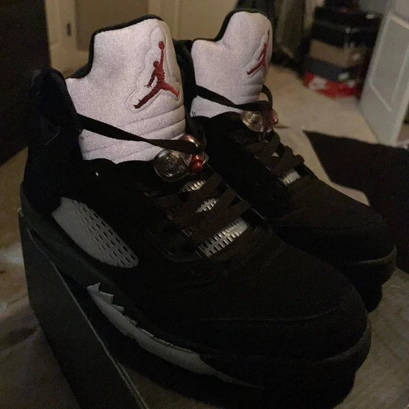 Jordan Men's Black Trainers - Picture 3 of 8